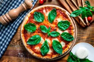 PIZZA CON ALBAHACA: Tu Receta Paso a Paso para un Resultado Delicioso
